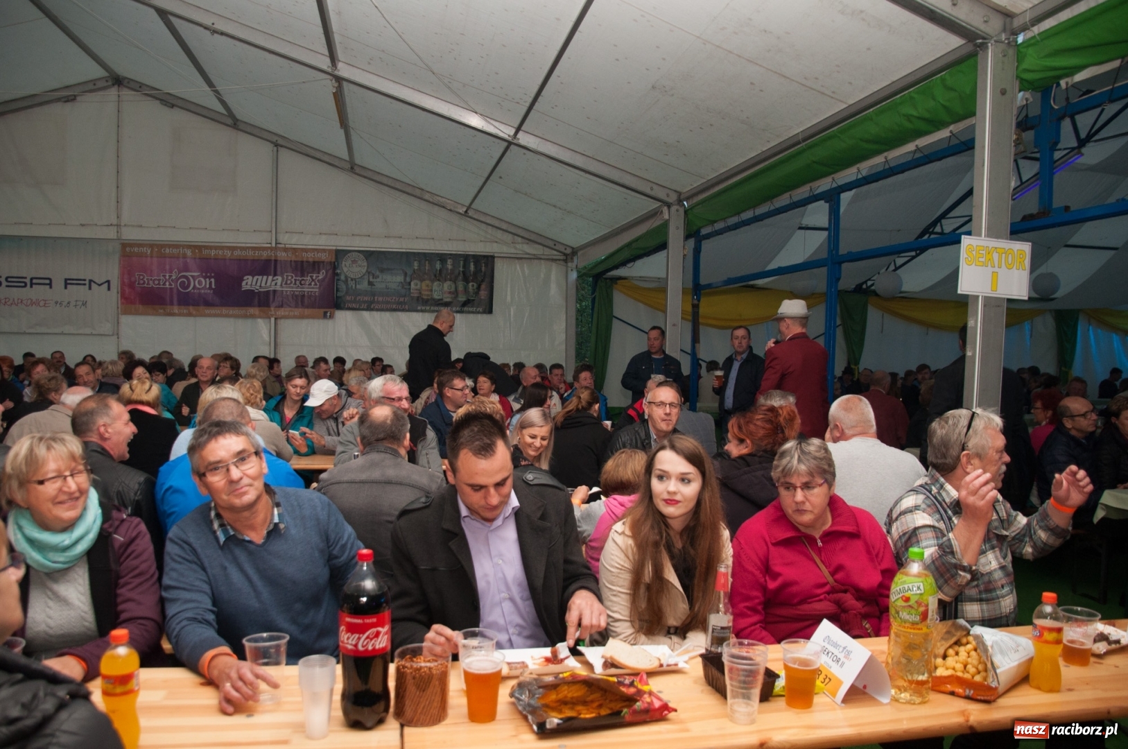 Zdjęcie w galerii na portalu naszraciborz.pl: Oktoberfest w Aquabrax Szymocice - święto piwa i doskonała zabawa  wiadomości z regionu