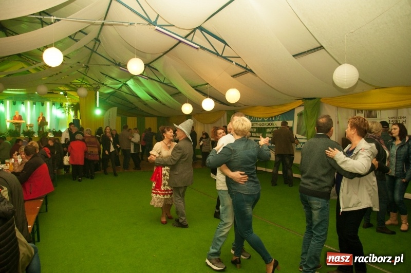 Zdjęcie w galerii na portalu naszraciborz.pl: Oktoberfest w Aquabrax Szymocice - święto piwa i doskonała zabawa  wiadomości z regionu