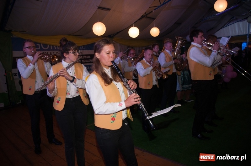 Zdjęcie w galerii na portalu naszraciborz.pl: Oktoberfest w Aquabrax Szymocice - święto piwa i doskonała zabawa  wiadomości z regionu