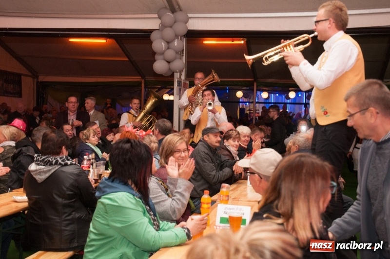 Zdjęcie w galerii na portalu naszraciborz.pl: Oktoberfest w Aquabrax Szymocice - święto piwa i doskonała zabawa  wiadomości z regionu