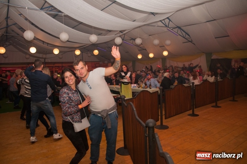 Zdjęcie w galerii na portalu naszraciborz.pl: Oktoberfest w Aquabrax Szymocice - święto piwa i doskonała zabawa  wiadomości z regionu