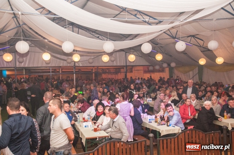 Zdjęcie w galerii na portalu naszraciborz.pl: Oktoberfest w Aquabrax Szymocice - święto piwa i doskonała zabawa  wiadomości z regionu