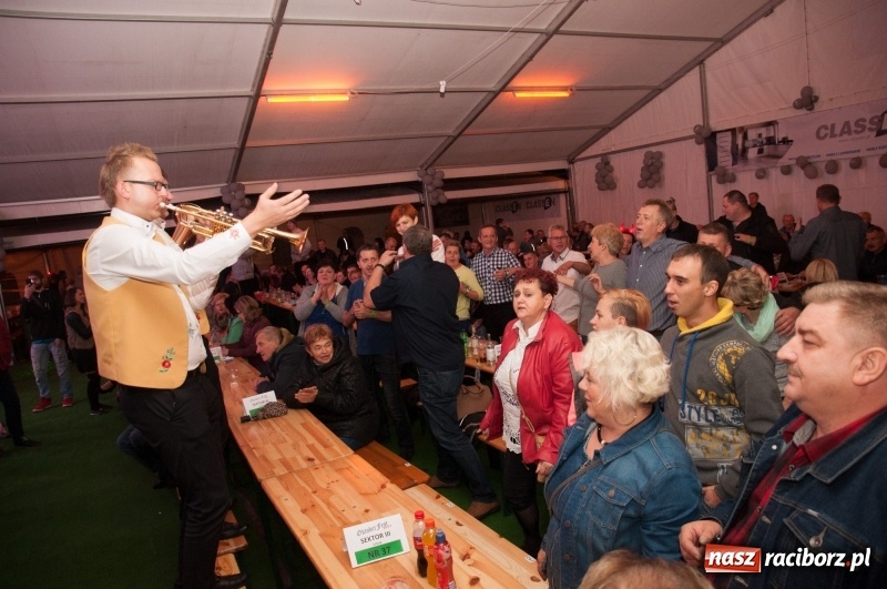 Zdjęcie w galerii na portalu naszraciborz.pl: Oktoberfest w Aquabrax Szymocice - święto piwa i doskonała zabawa  wiadomości z regionu