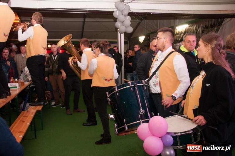 Zdjęcie w galerii na portalu naszraciborz.pl: Oktoberfest w Aquabrax Szymocice - święto piwa i doskonała zabawa  wiadomości z regionu