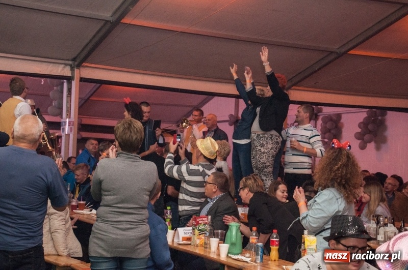 Zdjęcie w galerii na portalu naszraciborz.pl: Oktoberfest w Aquabrax Szymocice - święto piwa i doskonała zabawa  wiadomości z regionu