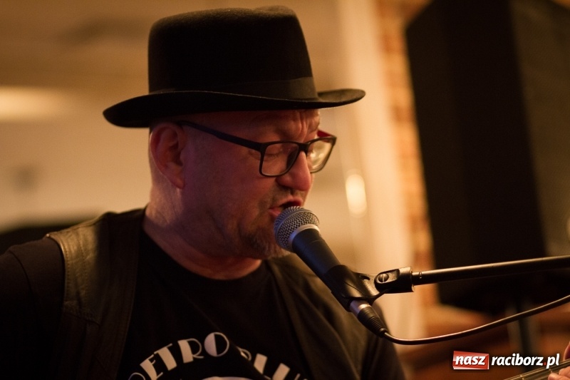 Zdjęcie w galerii na portalu naszraciborz.pl: Motywy bluesa tym razem w Młynie  wiadomości z regionu