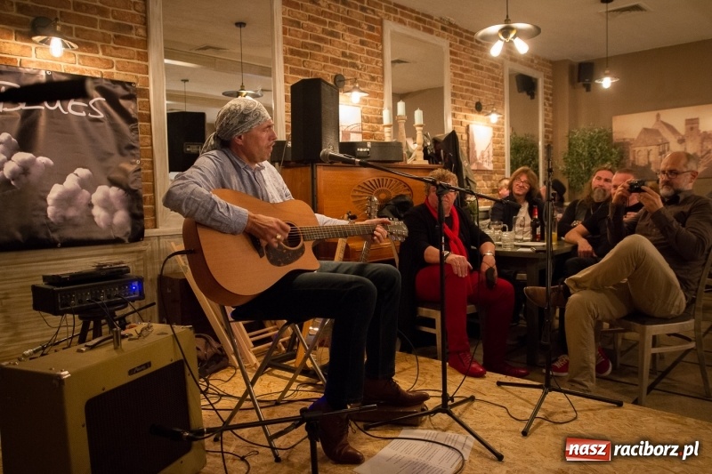 Zdjęcie w galerii na portalu naszraciborz.pl: Motywy bluesa tym razem w Młynie  wiadomości z regionu