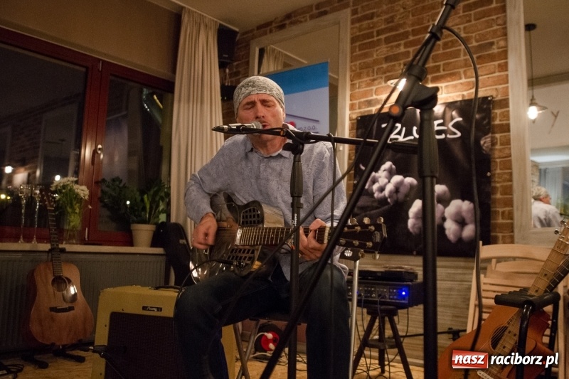 Zdjęcie w galerii na portalu naszraciborz.pl: Motywy bluesa tym razem w Młynie  wiadomości z regionu