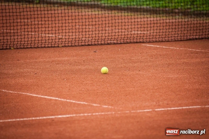 Zdjęcie w galerii na portalu naszraciborz.pl: Mistrzostwa Raciborza w tenisie ziemnym na kortach OSiR-u wiadomości z regionu