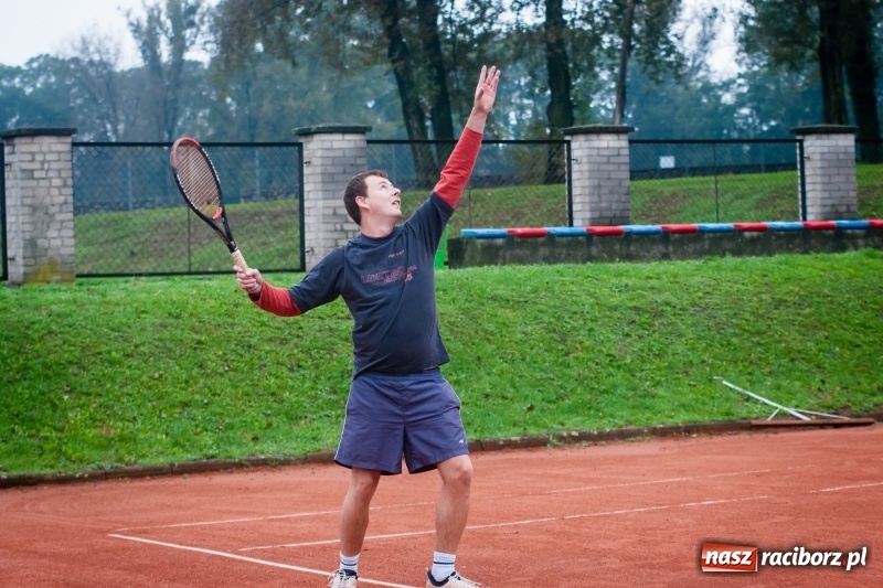 Zdjęcie w galerii na portalu naszraciborz.pl: Mistrzostwa Raciborza w tenisie ziemnym na kortach OSiR-u wiadomości z regionu