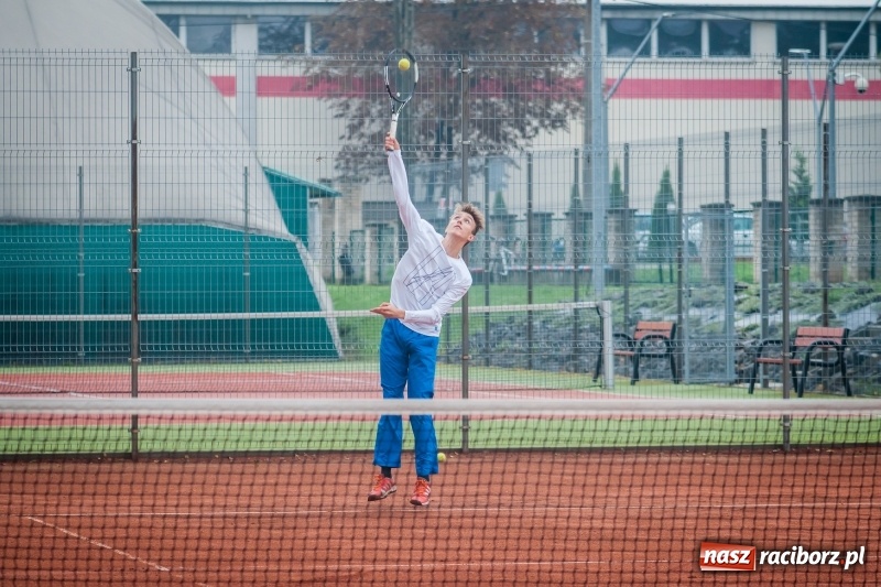 Zdjęcie w galerii na portalu naszraciborz.pl: Mistrzostwa Raciborza w tenisie ziemnym na kortach OSiR-u wiadomości z regionu