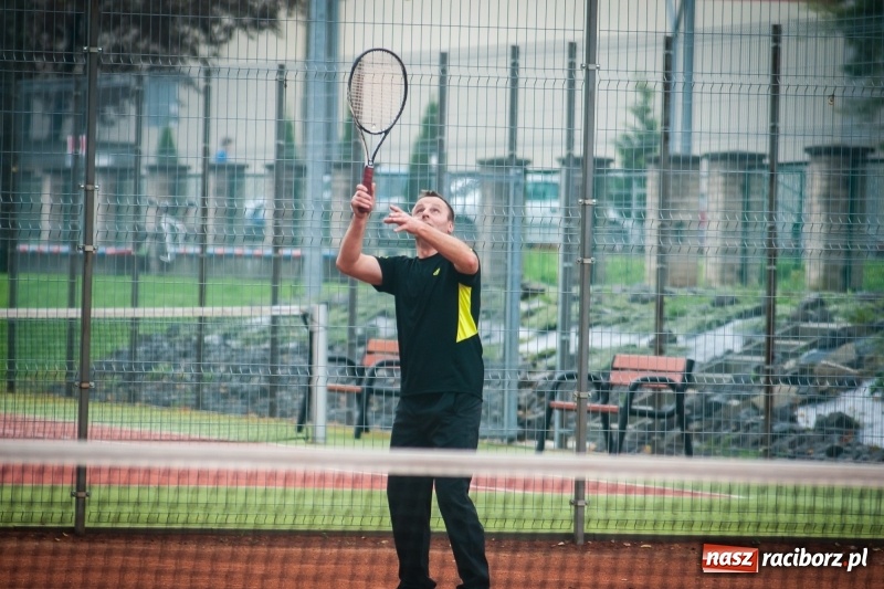 Zdjęcie w galerii na portalu naszraciborz.pl: Mistrzostwa Raciborza w tenisie ziemnym na kortach OSiR-u wiadomości z regionu