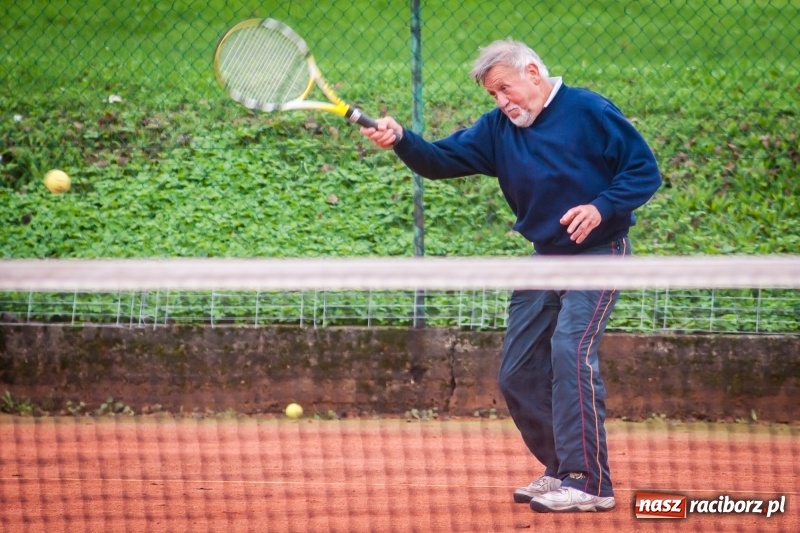 Zdjęcie w galerii na portalu naszraciborz.pl: Mistrzostwa Raciborza w tenisie ziemnym na kortach OSiR-u wiadomości z regionu