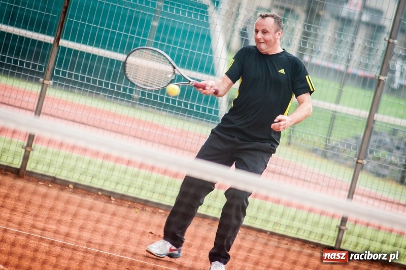 Zdjęcie w galerii na portalu naszraciborz.pl: Mistrzostwa Raciborza w tenisie ziemnym na kortach OSiR-u wiadomości z regionu