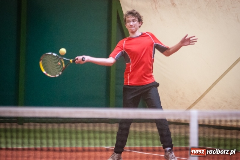Zdjęcie w galerii na portalu naszraciborz.pl: Mistrzostwa Raciborza w tenisie ziemnym na kortach OSiR-u wiadomości z regionu