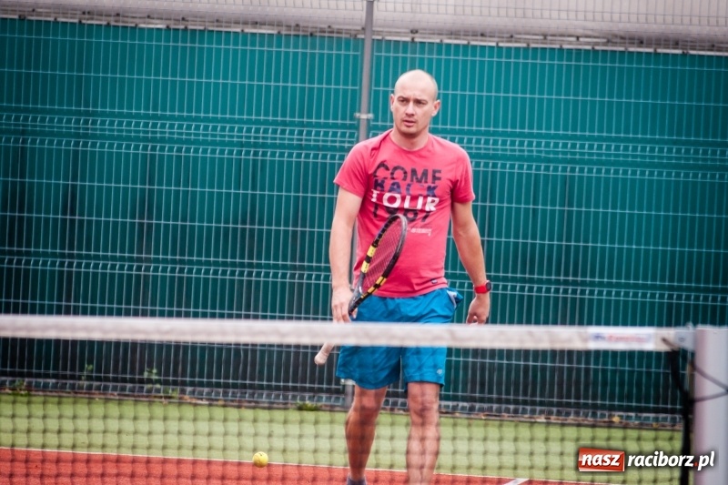Zdjęcie w galerii na portalu naszraciborz.pl: Mistrzostwa Raciborza w tenisie ziemnym na kortach OSiR-u wiadomości z regionu