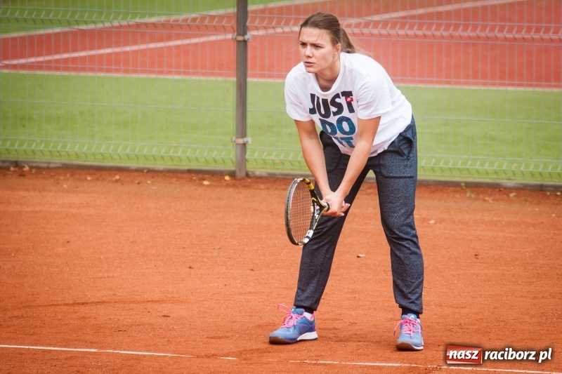 Zdjęcie w galerii na portalu naszraciborz.pl: Mistrzostwa Raciborza w tenisie ziemnym na kortach OSiR-u wiadomości z regionu