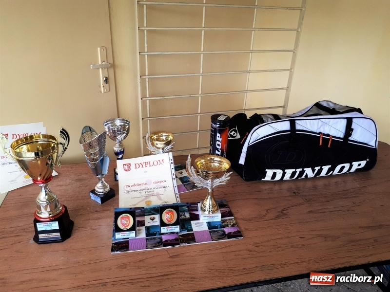 Zdjęcie w galerii na portalu naszraciborz.pl: Mistrzostwa Raciborza w tenisie ziemnym na kortach OSiR-u wiadomości z regionu