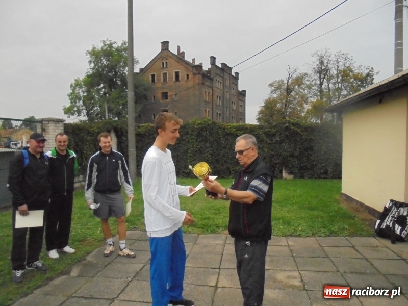 Zdjęcie w galerii na portalu naszraciborz.pl: Mistrzostwa Raciborza w tenisie ziemnym na kortach OSiR-u wiadomości z regionu