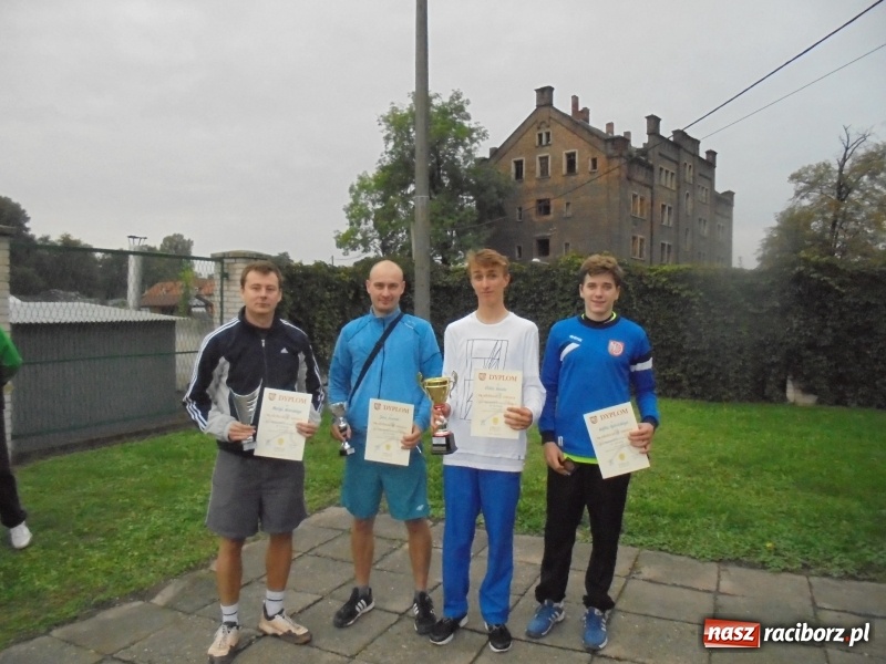 Zdjęcie w galerii na portalu naszraciborz.pl: Mistrzostwa Raciborza w tenisie ziemnym na kortach OSiR-u wiadomości z regionu