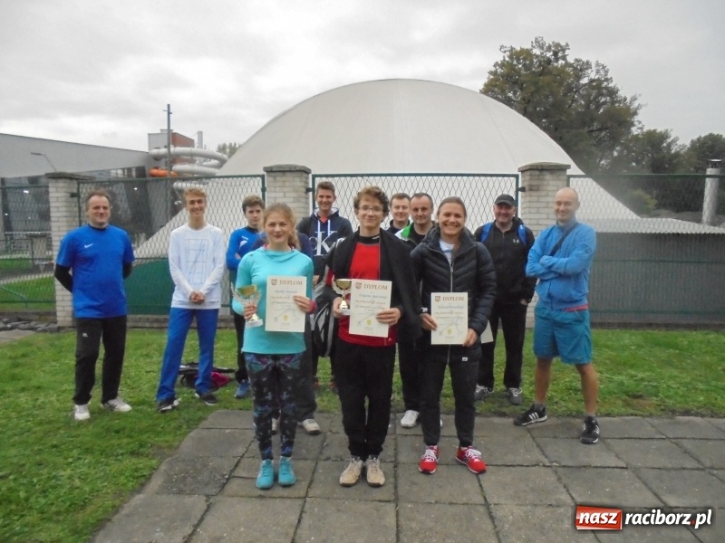 Zdjęcie w galerii na portalu naszraciborz.pl: Mistrzostwa Raciborza w tenisie ziemnym na kortach OSiR-u wiadomości z regionu