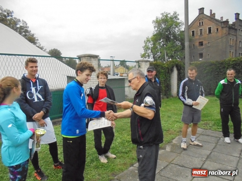 Zdjęcie w galerii na portalu naszraciborz.pl: Mistrzostwa Raciborza w tenisie ziemnym na kortach OSiR-u wiadomości z regionu