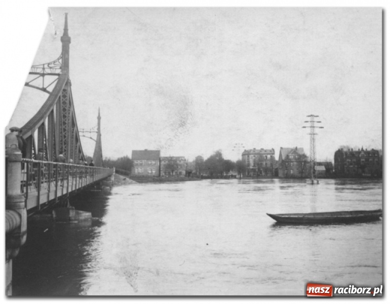 Zdjęcie w galerii na portalu naszraciborz.pl: Wezbrania Odry w Raciborzu i okolicach na starej fotografii wiadomości z regionu