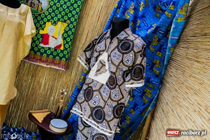 Zdjęcie w galerii na portalu naszraciborz.pl: Młodzi dla Kamerunu, czyli V Spotkanie z Afryką wiadomości z regionu