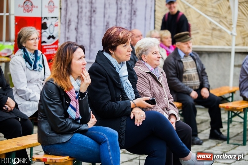 Zdjęcie w galerii na portalu naszraciborz.pl: Młodzi dla Kamerunu, czyli V Spotkanie z Afryką wiadomości z regionu