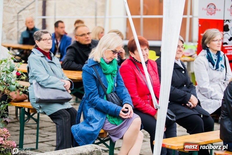 Zdjęcie w galerii na portalu naszraciborz.pl: Młodzi dla Kamerunu, czyli V Spotkanie z Afryką wiadomości z regionu