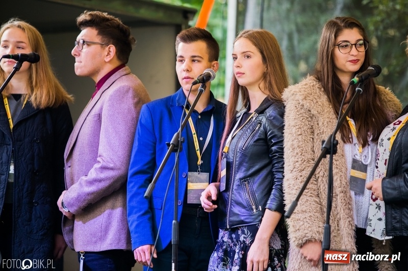 Zdjęcie w galerii na portalu naszraciborz.pl: Młodzi dla Kamerunu, czyli V Spotkanie z Afryką wiadomości z regionu