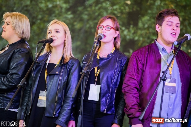 Zdjęcie w galerii na portalu naszraciborz.pl: Młodzi dla Kamerunu, czyli V Spotkanie z Afryką wiadomości z regionu