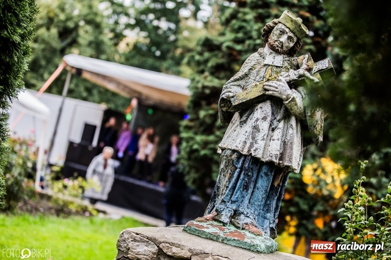 Zdjęcie w galerii na portalu naszraciborz.pl: Młodzi dla Kamerunu, czyli V Spotkanie z Afryką wiadomości z regionu