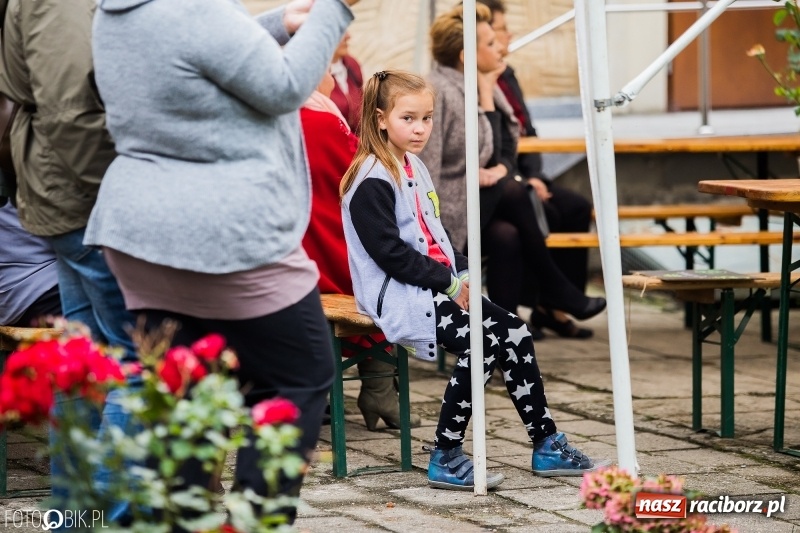 Zdjęcie w galerii na portalu naszraciborz.pl: Młodzi dla Kamerunu, czyli V Spotkanie z Afryką wiadomości z regionu