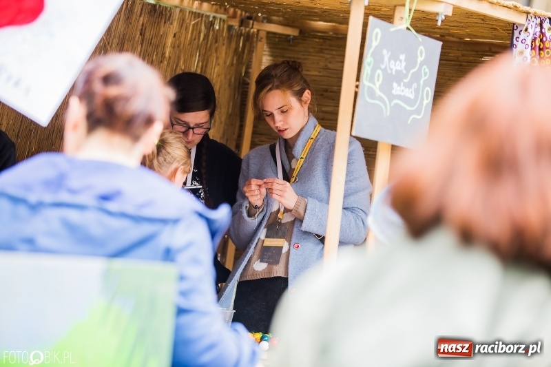 Zdjęcie w galerii na portalu naszraciborz.pl: Młodzi dla Kamerunu, czyli V Spotkanie z Afryką wiadomości z regionu