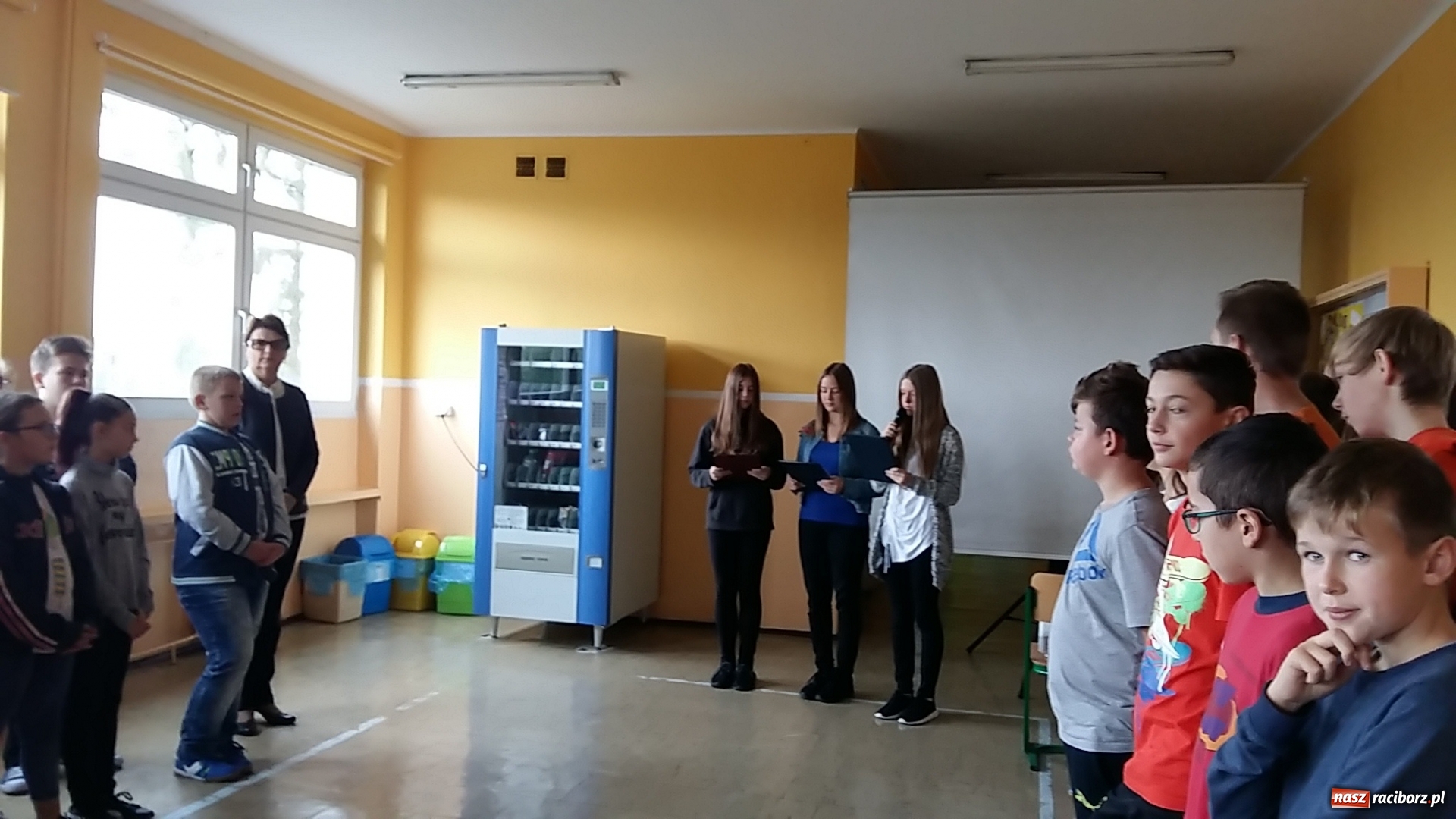 Zdjęcie w galerii na portalu naszraciborz.pl: Akcja EDWARD w Szkole Podstawowej w Krzanowicach wiadomości z regionu