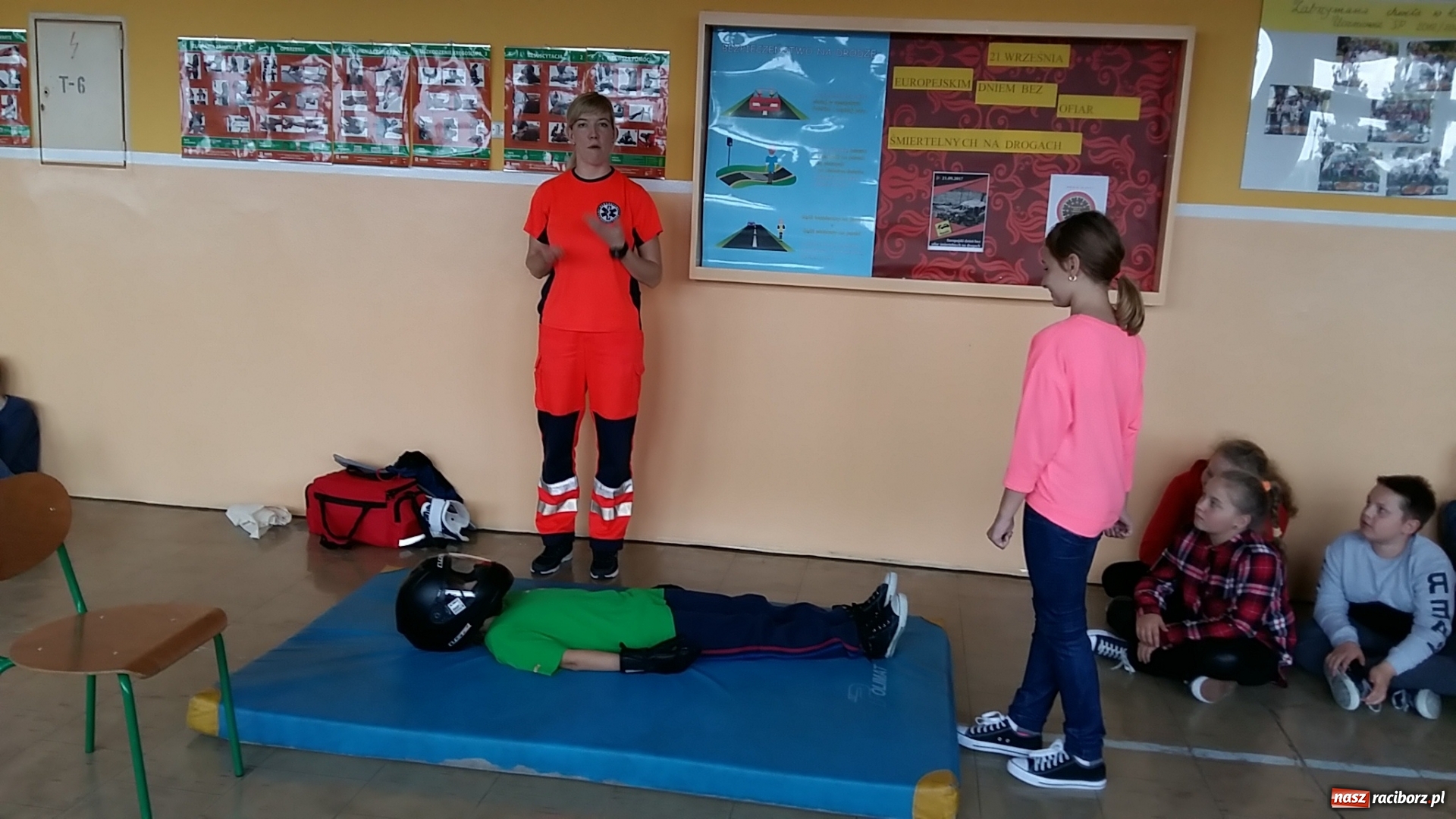 Zdjęcie w galerii na portalu naszraciborz.pl: Akcja EDWARD w Szkole Podstawowej w Krzanowicach wiadomości z regionu