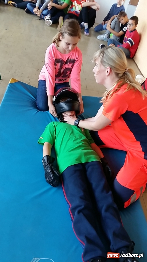 Zdjęcie w galerii na portalu naszraciborz.pl: Akcja EDWARD w Szkole Podstawowej w Krzanowicach wiadomości z regionu