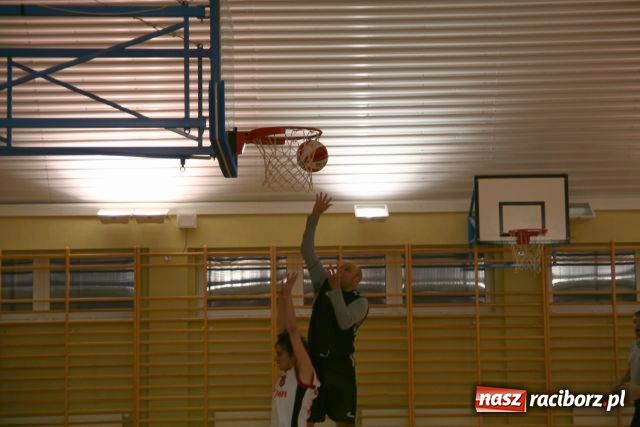 Zdjęcie w galerii na portalu naszraciborz.pl: Koszykarska niedziela wiadomości z regionu