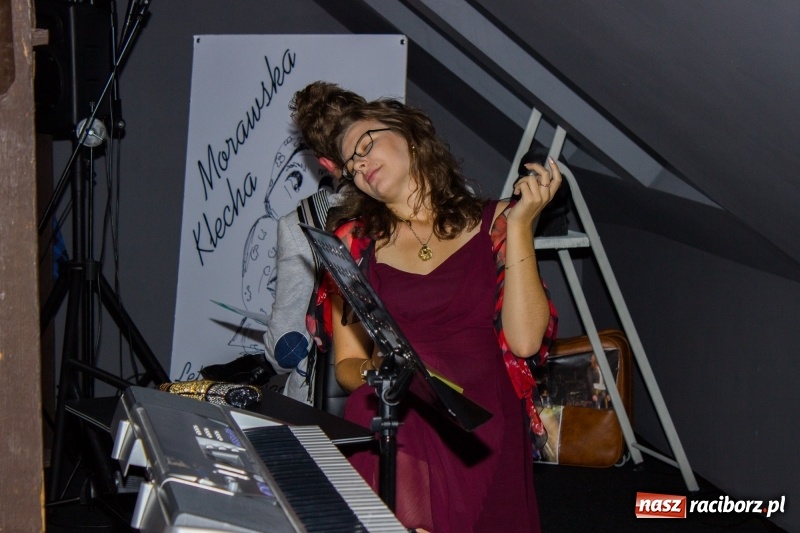 Zdjęcie w galerii na portalu naszraciborz.pl: Poddasze z głową, czyli chwila refleksji przed odlotem  wiadomości z regionu