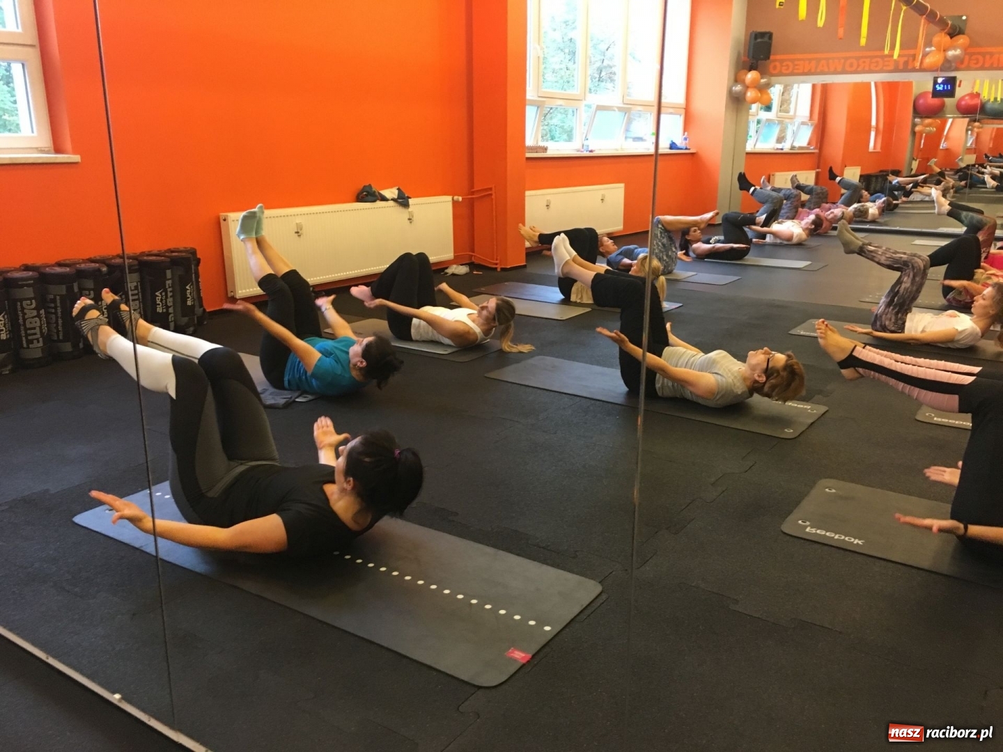 Zdjęcie w galerii na portalu naszraciborz.pl: Treningi, nagrody i zabawa, czyli Dzień Otwarty Akademii Fitness  wiadomości z regionu