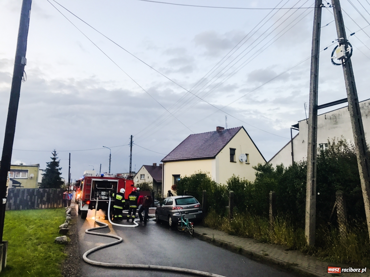 Zdjęcie w galerii na portalu naszraciborz.pl: Pożar garażu na posesji w Markowicach  wiadomości z regionu