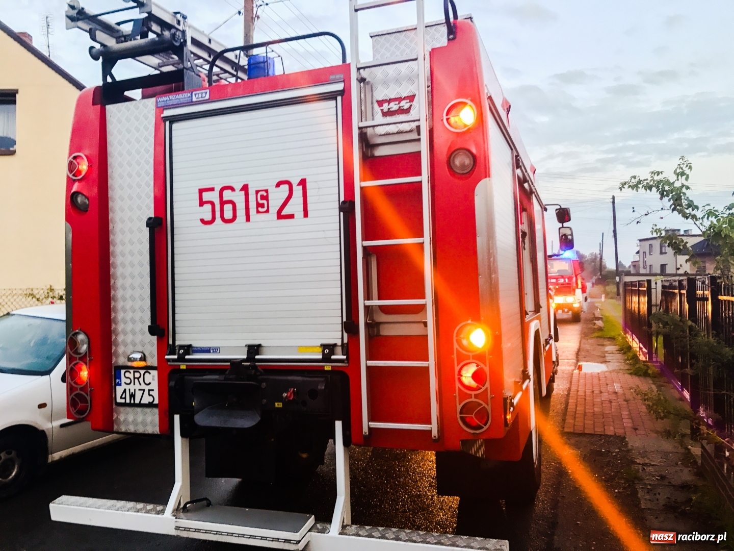 Zdjęcie w galerii na portalu naszraciborz.pl: Pożar garażu na posesji w Markowicach  wiadomości z regionu