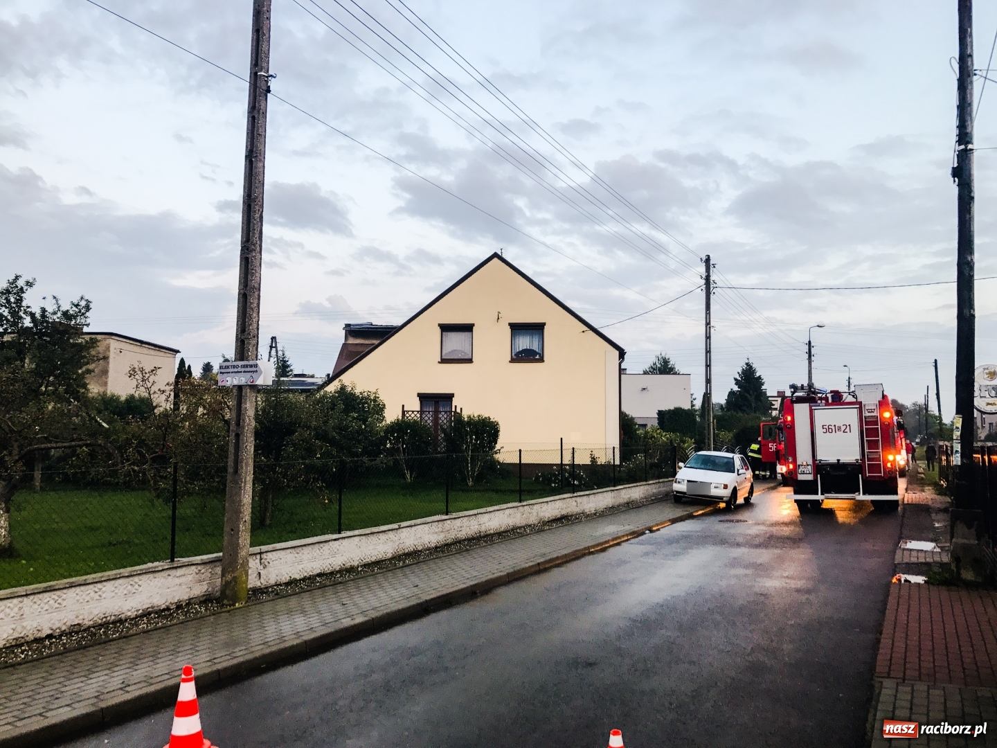 Zdjęcie w galerii na portalu naszraciborz.pl: Pożar garażu na posesji w Markowicach  wiadomości z regionu