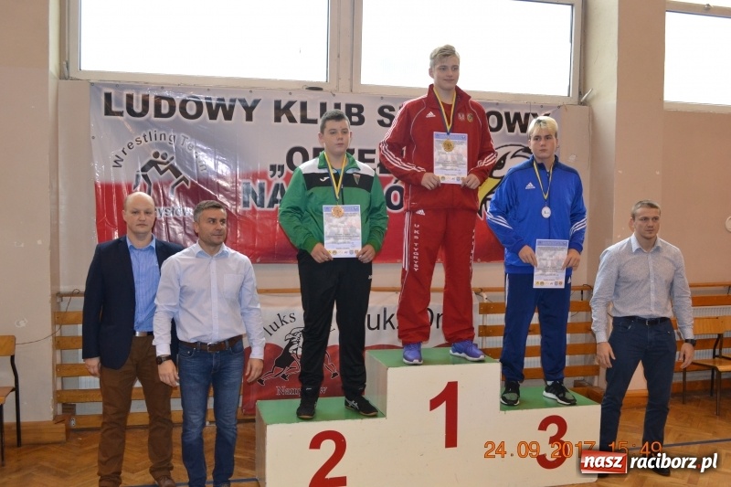 Zdjęcie w galerii na portalu naszraciborz.pl: Udany start młodzików Unii w Namysłowie wiadomości z regionu