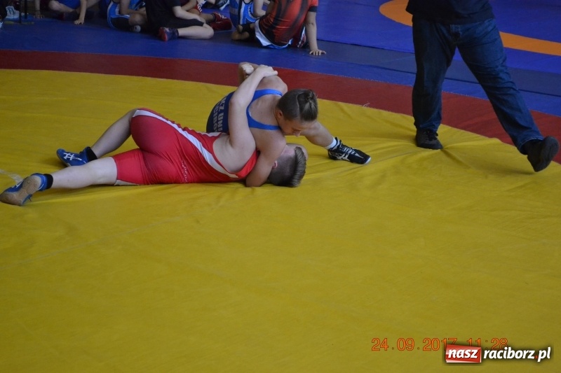 Zdjęcie w galerii na portalu naszraciborz.pl: Udany start młodzików Unii w Namysłowie wiadomości z regionu