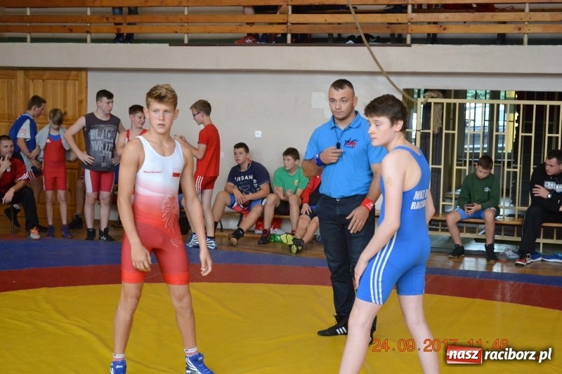 Zdjęcie w galerii na portalu naszraciborz.pl: Udany start młodzików Unii w Namysłowie wiadomości z regionu