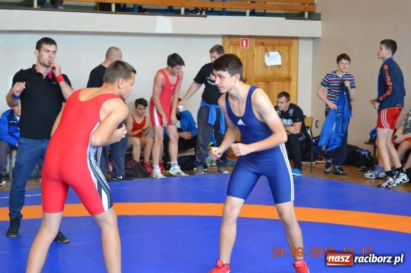 Zdjęcie w galerii na portalu naszraciborz.pl: Udany start młodzików Unii w Namysłowie wiadomości z regionu