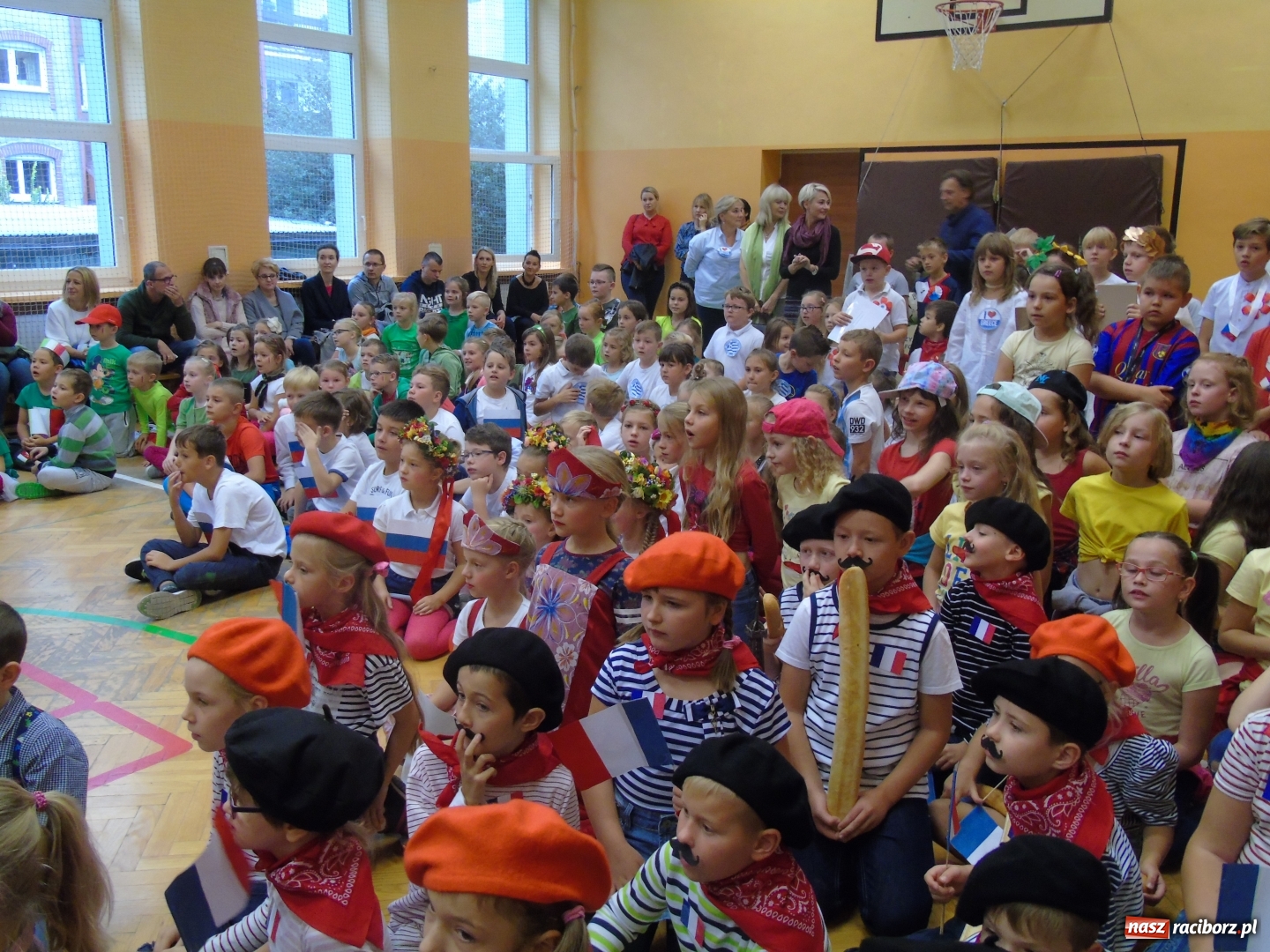 Zdjęcie w galerii na portalu naszraciborz.pl: Europejski Dzień Języków Obcych w SP 13  wiadomości z regionu