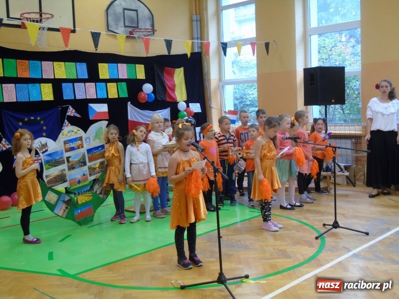 Zdjęcie w galerii na portalu naszraciborz.pl: Europejski Dzień Języków Obcych w SP 13  wiadomości z regionu